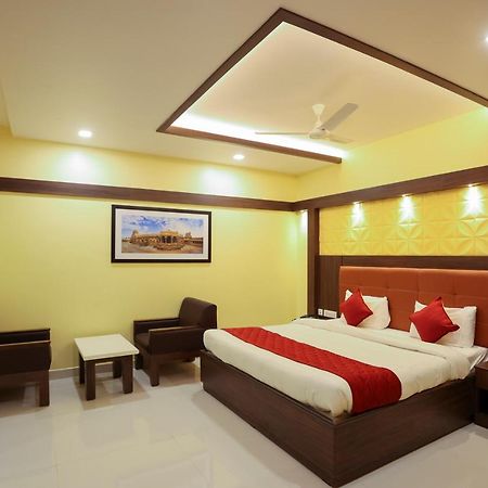 Sri Balaji Grand Hotel Kumbakonam Extérieur photo