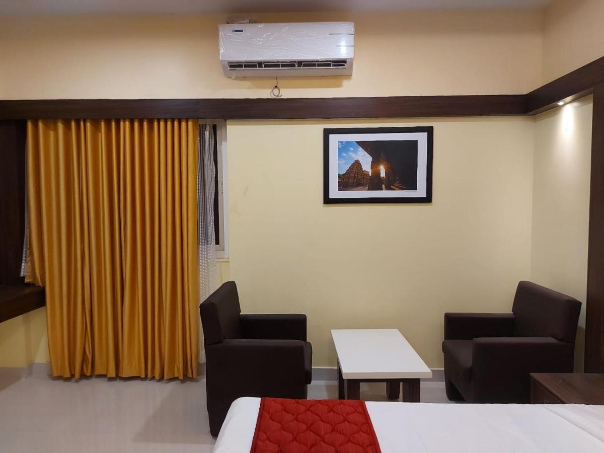 Sri Balaji Grand Hotel Kumbakonam Extérieur photo
